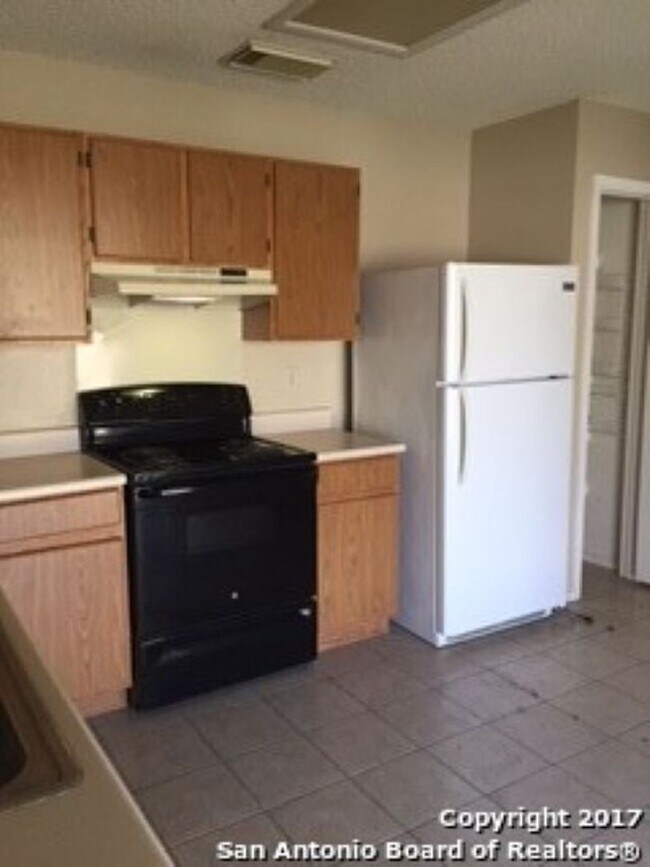 Foto del edificio - 3 Bedroom 2 bathroom located in Heritage P...