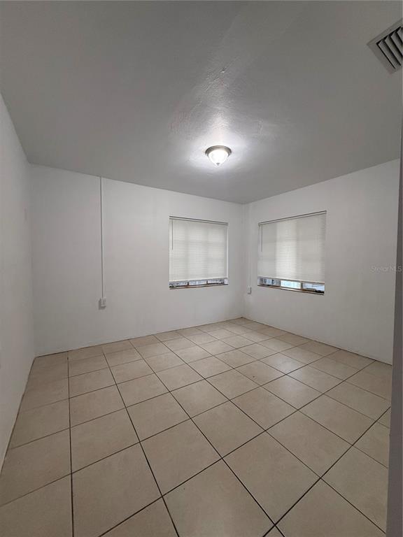 Building Photo - 387 W Minneola Ave