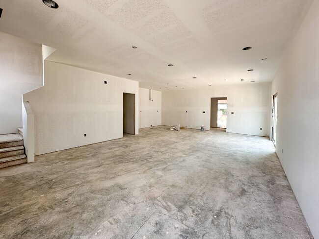 Building Photo - 4305 W Bronco Dr