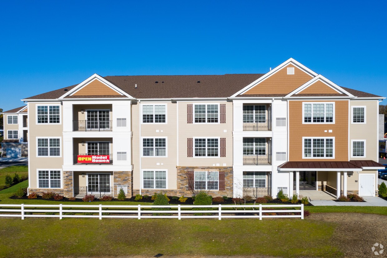 10 Harrison Dr Northfield Nj 025 Homes Com