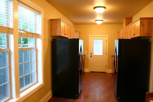 Foto del edificio - 3111 NW Grant Ave