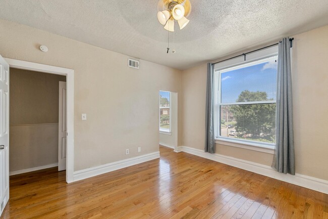 Foto del edificio - 4068 Shaw Blvd