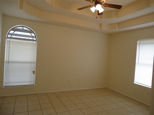 Building Photo - 1803 S Ironwood St