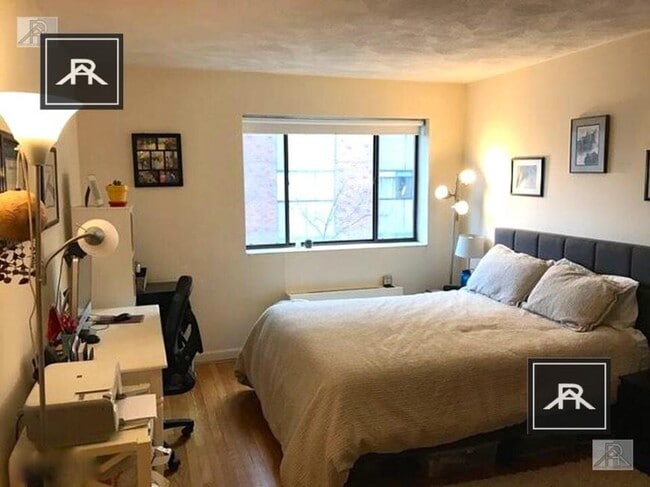 Building Photo - 2 bedroom in Brookline MA 02446