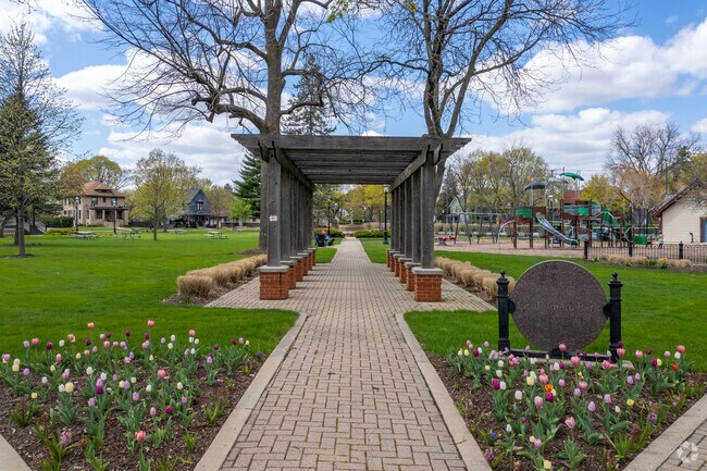 Grafelman Park in Dundee has a playground, gazebo, picnic tables, and tennis courts.