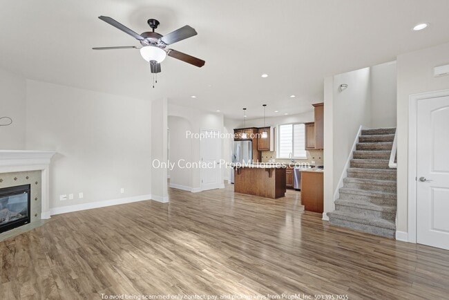 Building Photo - Gorgeous Villebois Home with a Hot Tub & Bonus Room!
