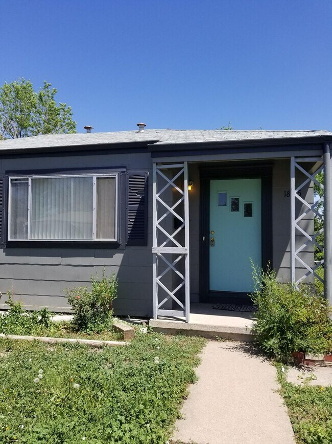 Photo - Don’t miss out on this super cute single-f... House