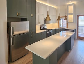 Newly designd kitchen - 2170 W Bowler St