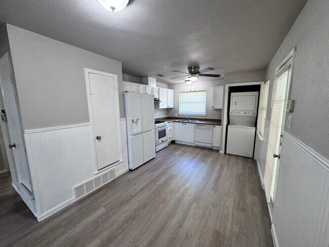 Foto del edificio - 1222 SW 5th St