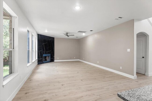 Building Photo - 3702 Tall Cedars Rd