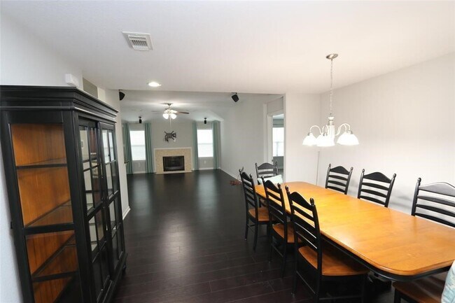 Building Photo - 21611 Mt Elbrus Way