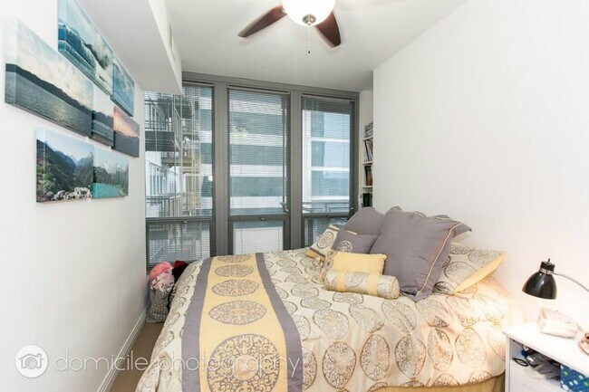 Foto del edificio - 565 W Quincy St