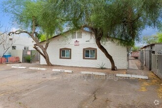 Building Photo - 1429 E Fillmore St