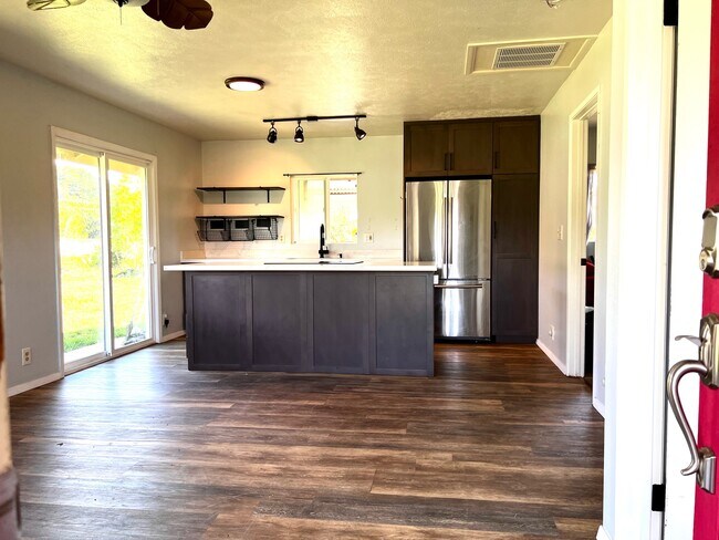 Foto del edificio - 15-1528-1528 3rd Ave.