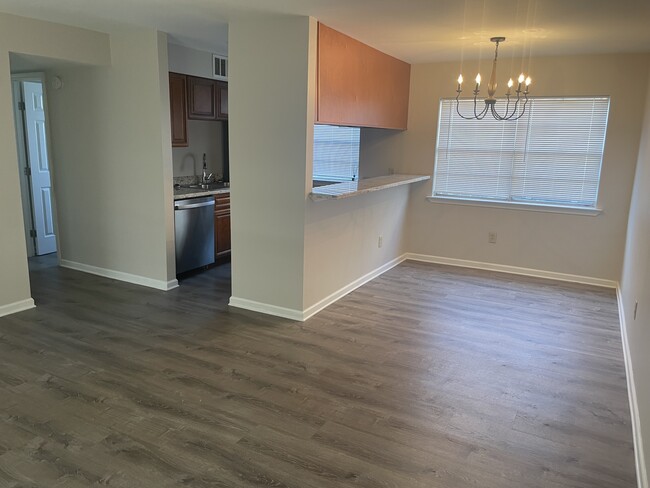 Foto del edificio - 1325 Lake Ave
