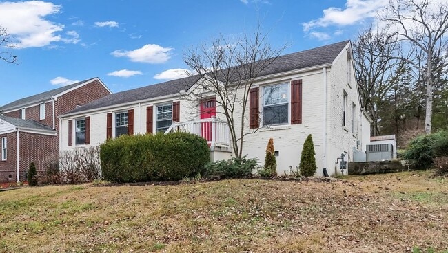 Photo - 815 Neartop Dr House