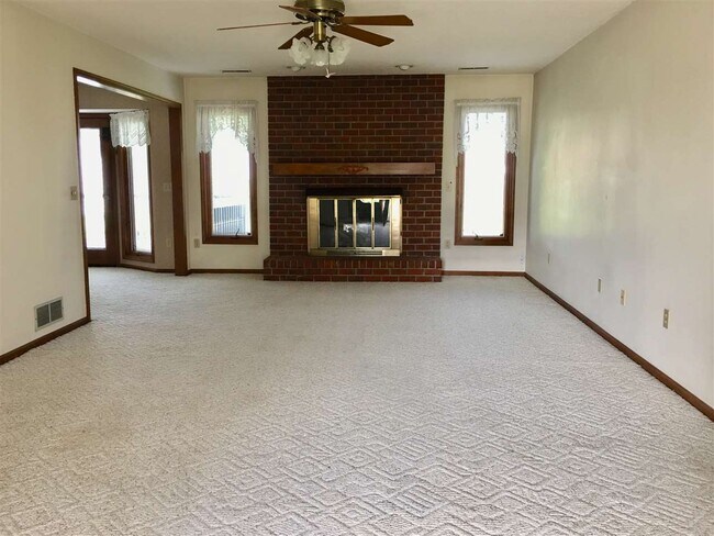 Building Photo - 3632 Live Oak Blvd