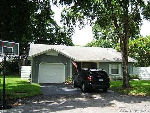 Foto principal - 15120 SW 141st Pl