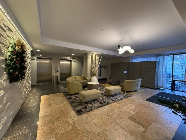 Photo - Cozy downtown condo