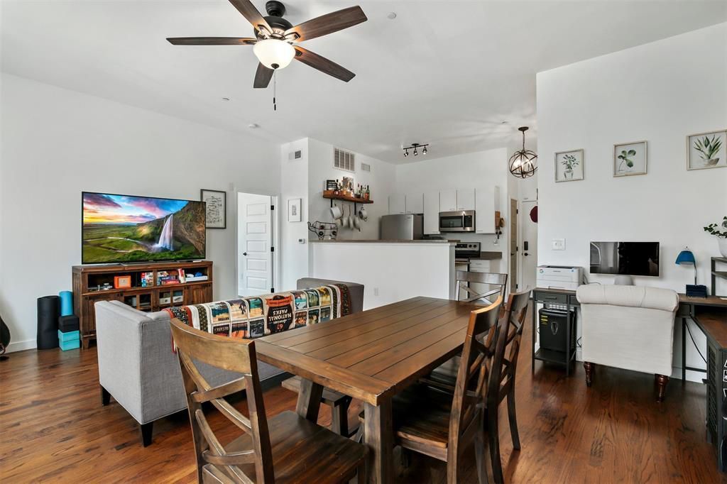 Foto principal - 3015 Bryan St