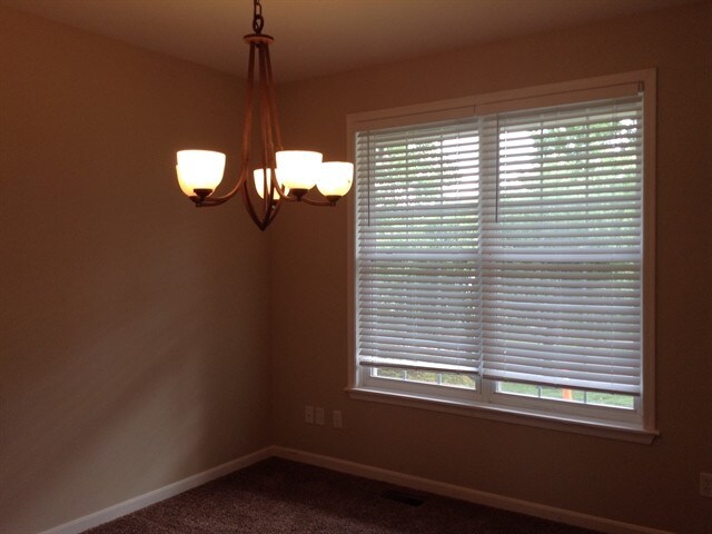 Building Photo - 1453 Meadowbright Lane