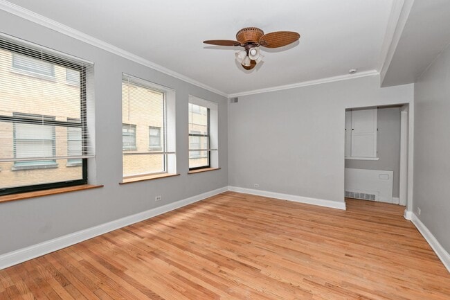 Building Photo - One Bedroom Available in South Shore
