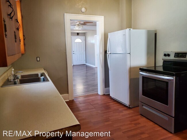 Foto del edificio - 2 br, 1 bath House - 1802 W. Broadway
