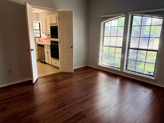 Foto del edificio - 1712 Colonial Ct