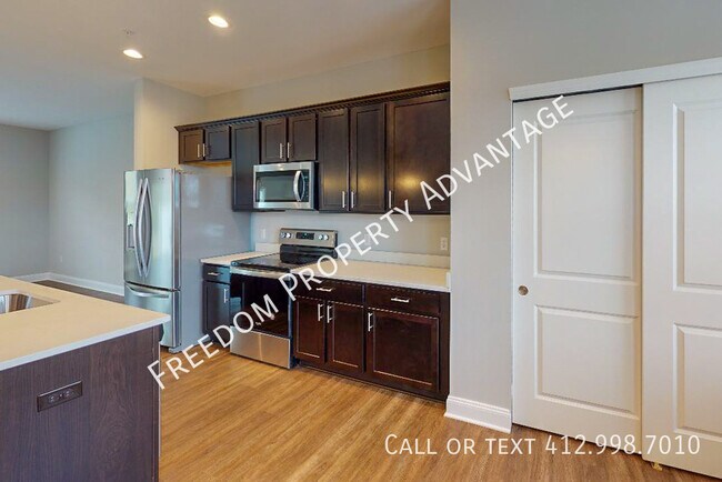 Foto del edificio - Arden Farms - 2BD Townhome