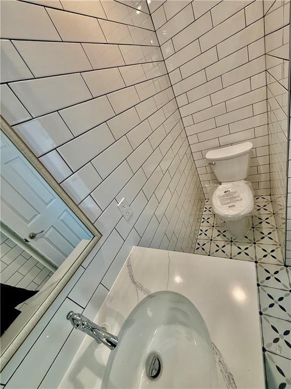 Foto del edificio - 8689 15th Ave