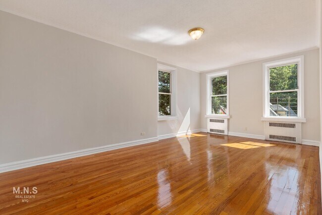 Foto del edificio - 2617 E 17th St