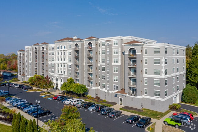 Building Photo - The MilTon Luxury Apartments