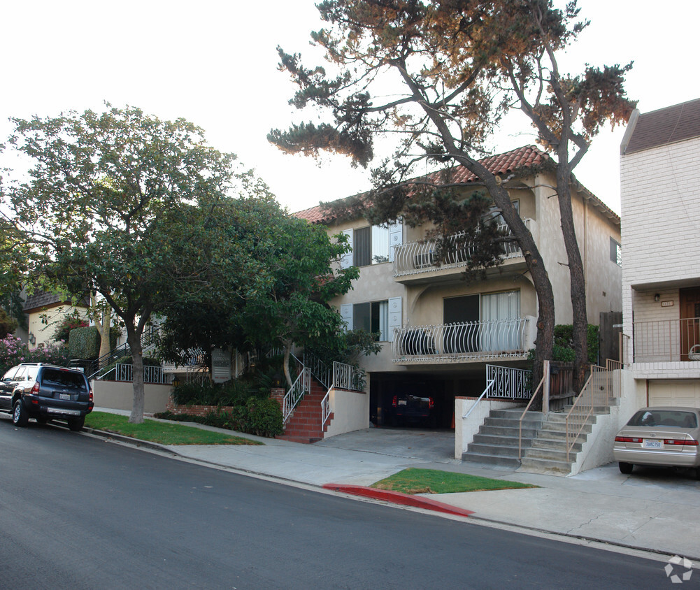 Building Photo - The Cordova Apartments