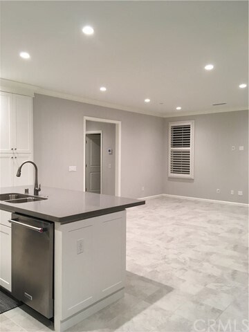 Building Photo - 186 Working Ranch