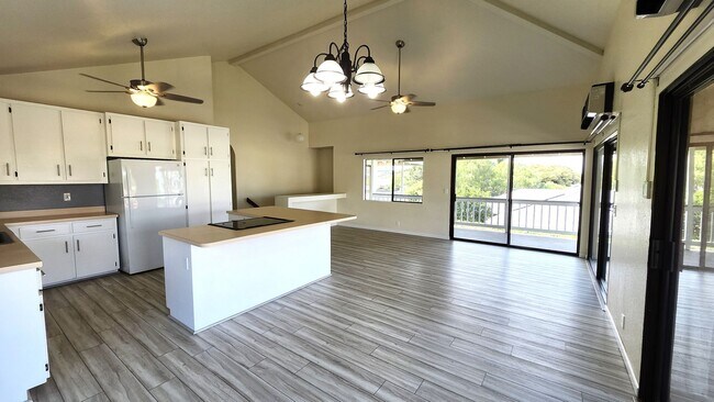 Foto del edificio - White, June K. (Waikoloa)