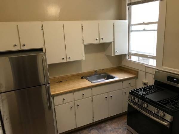 Building Photo - 1270 Pine St