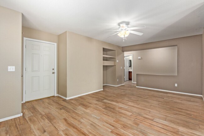 Foto del edificio - Stunning 3 Bed/2 Bath Home in Gated Community in Johnson Ranch