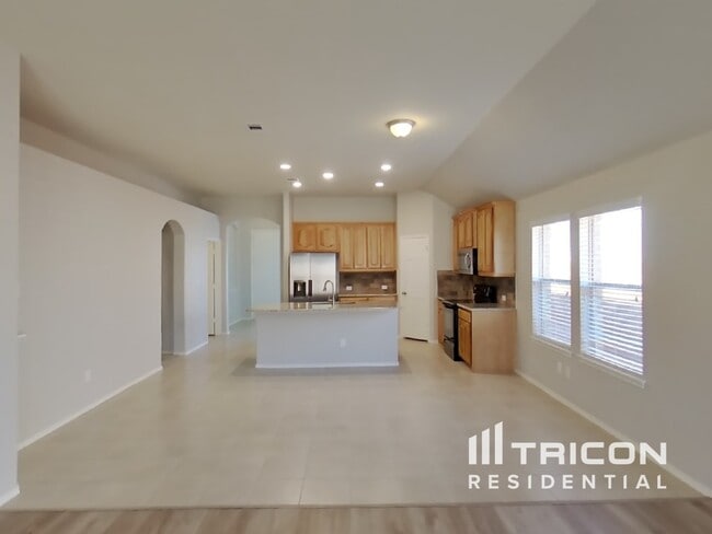 Foto del edificio - 936 Deer Valley Dr