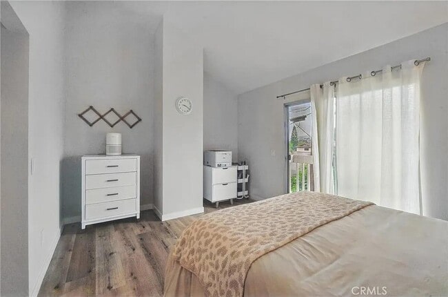 Building Photo - 14861 Mulberry Dr