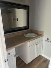 Building Photo - 116 Horizon River Dr