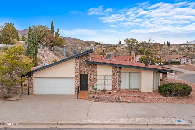 Building Photo - 8201 Big Bend Dr