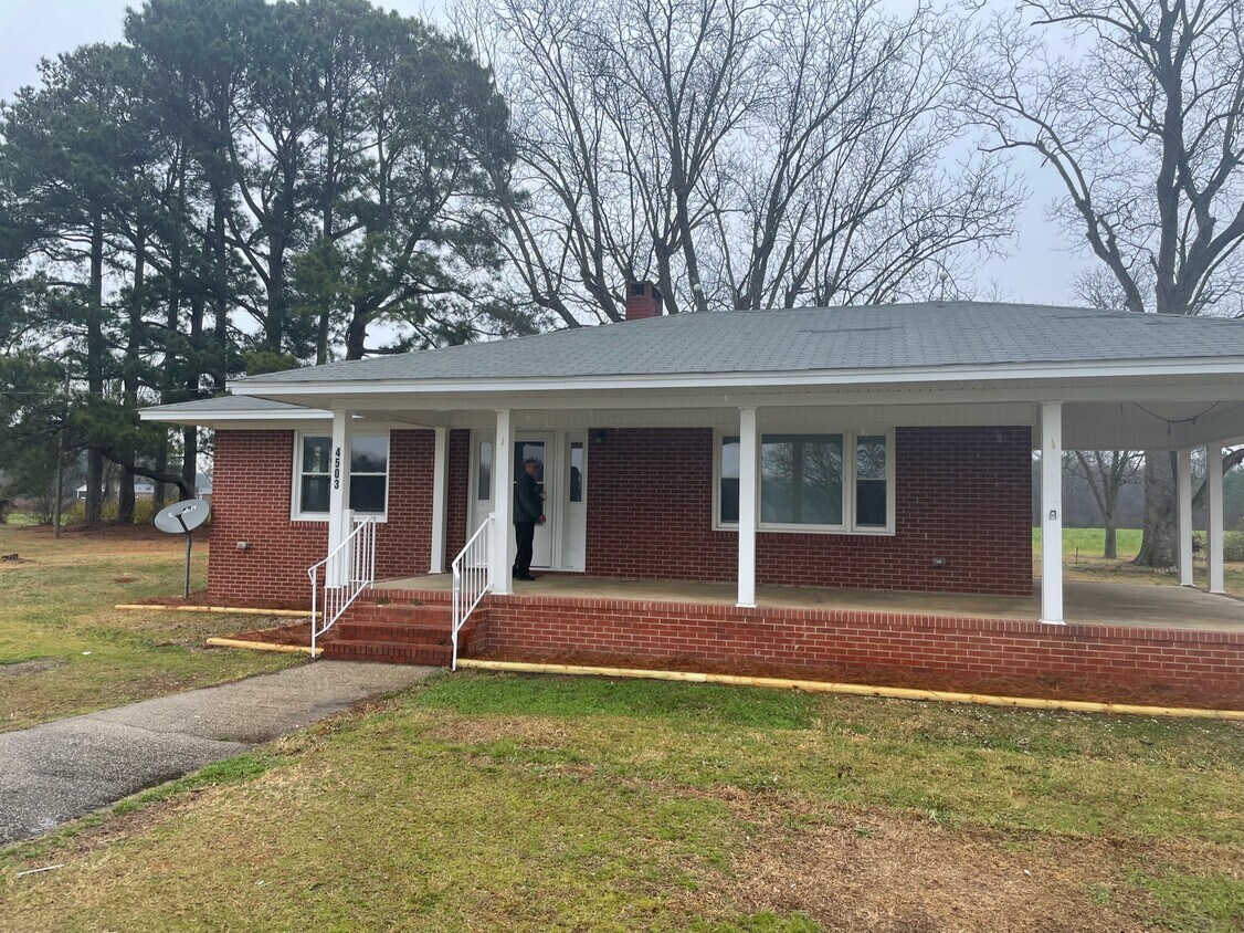 4503 S Highway 242, Dunn, NC 28334 House Rental in Dunn, NC
