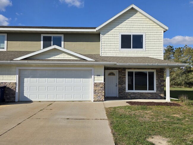 Building Photo - 2996 Icecap Rd