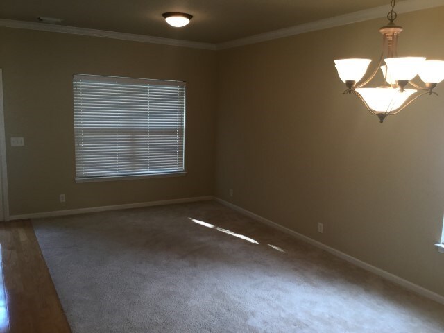 Building Photo - 2128 Branch Oak Trl