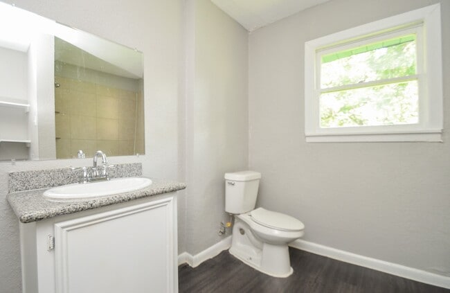 Foto del edificio - 206 Winkin Ave