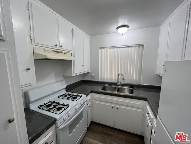 Foto del edificio - 3854 42nd St