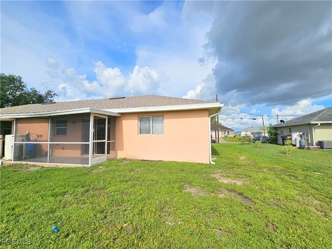 Building Photo - 1114 Harry Ave S