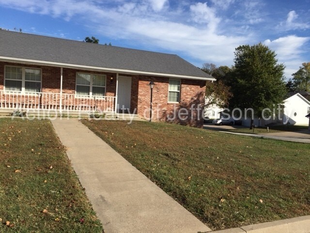 2 Bedroom Duplex Townhouse For Rent In Jefferson City Mo Apartments Com
