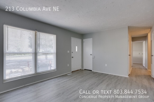 Building Photo - 213 Columbia Ave NE