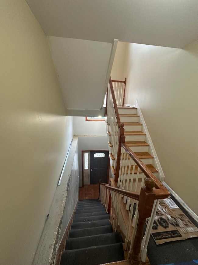 Building Photo - 147 Fairmount Ave